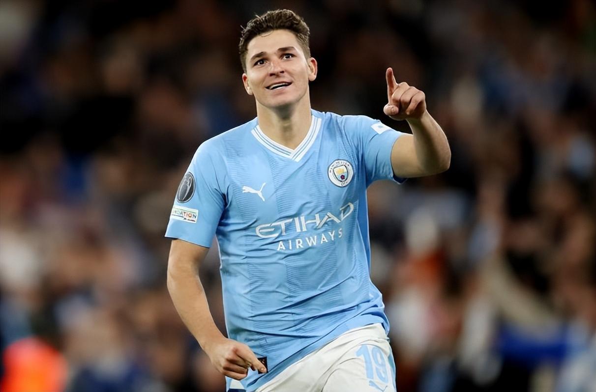 开云体育-包含阿根廷横扫CLG，阿尔瓦雷斯打出惊人五杀鏖战多局季后赛，点燃全场激情的词条